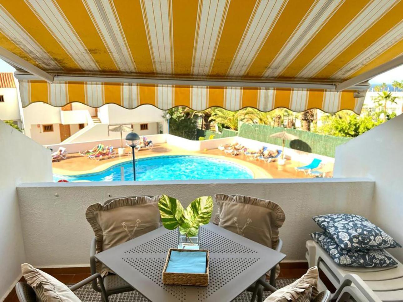 Coconut Apartament In Garden City Playa Feñabe Bagian luar foto